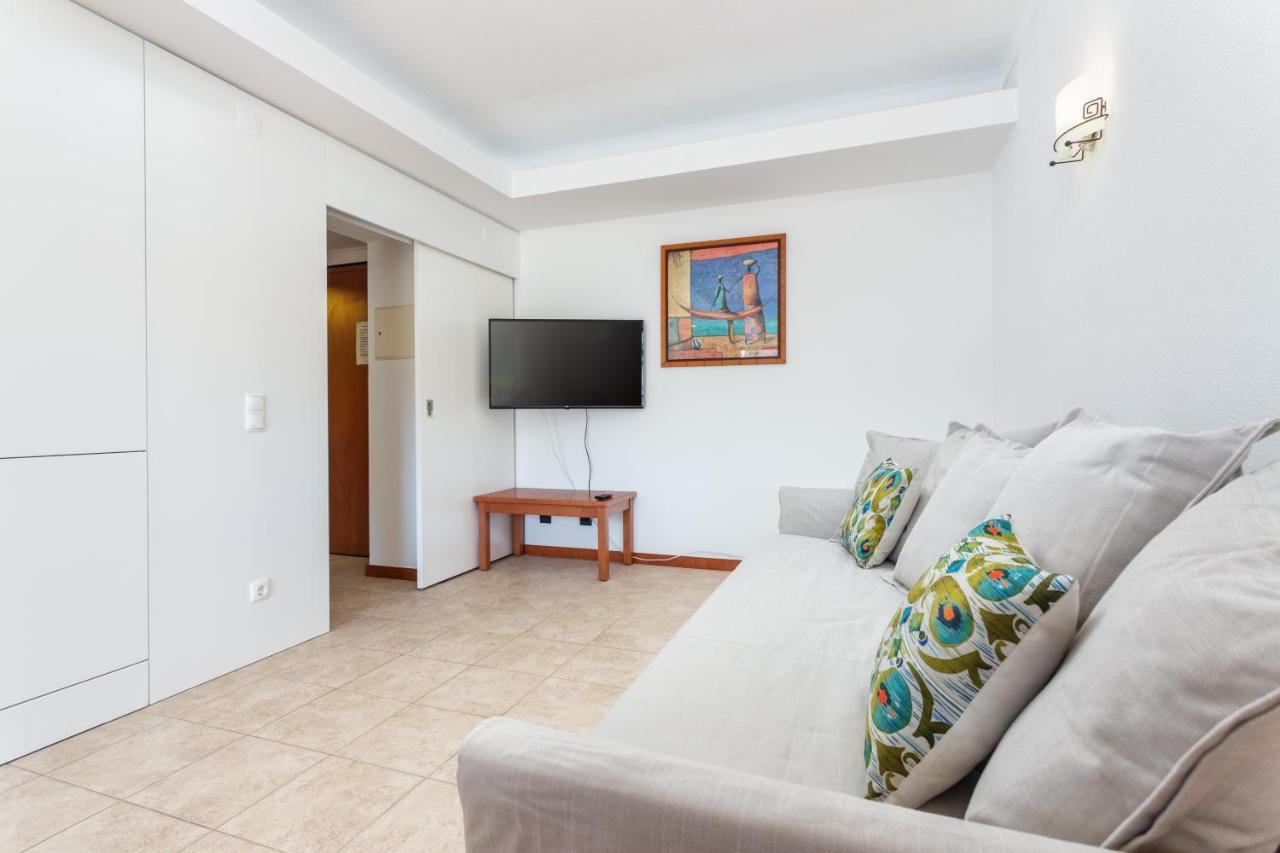 クアルテイラHost Wise - Bright Cozy Flats W Terrace & Poolアパートメント エクステリア 写真