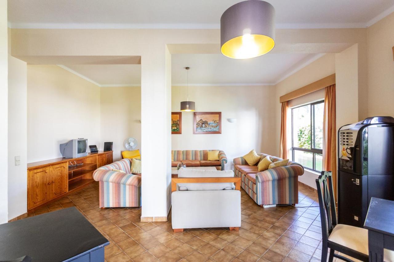 クアルテイラHost Wise - Bright Cozy Flats W Terrace & Poolアパートメント エクステリア 写真