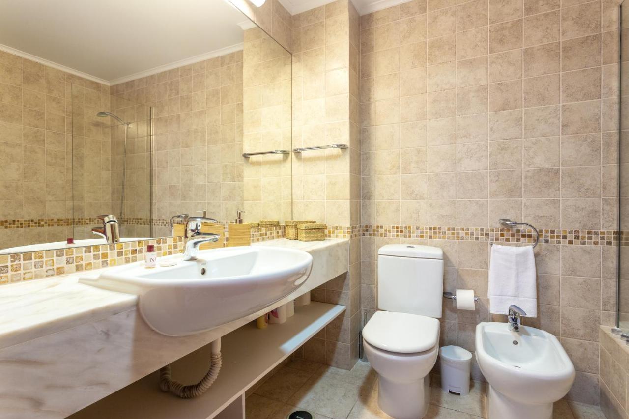 クアルテイラHost Wise - Bright Cozy Flats W Terrace & Poolアパートメント エクステリア 写真