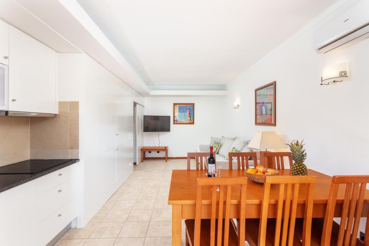 クアルテイラHost Wise - Bright Cozy Flats W Terrace & Poolアパートメント エクステリア 写真